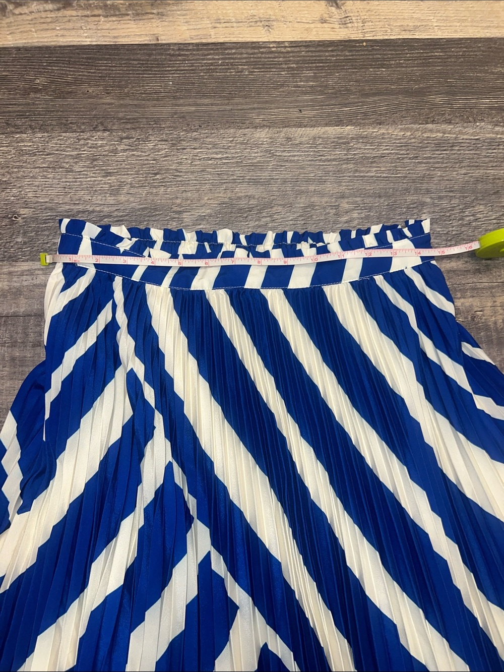 Anthropologie Blue White Pleated Chevron Midi Skirt M - Picture 3 of 7